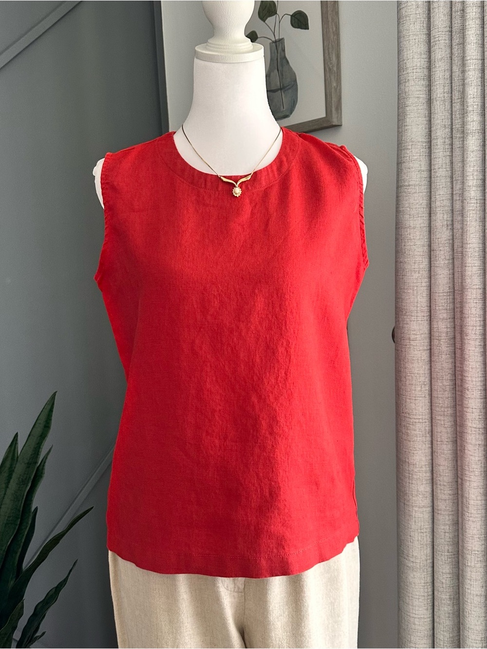 Quince Women's Red Linen Sleeveless Tank Top
